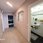 Grosse 3-zimmer Wohnung, Zentrale Lage. *