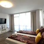 Apartmán Grosse 3-zimmer Wohnung, Zentrale Lage.