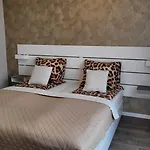 Apartmán Grosse 3-zimmer Wohnung, Zentrale Lage.