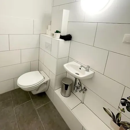 아파트 Grosse 3-zimmer Wohnung, Zentrale Lage. 뮬하임안더루