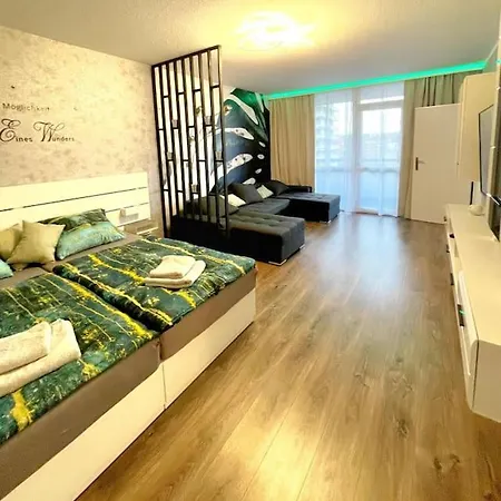 Grosse 3-zimmer Wohnung, Zentrale Lage. * 뮬하임안더루