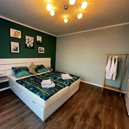 Grosse 3-zimmer Wohnung, Zentrale Lage.