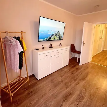 Lägenhet Grosse 3-zimmer Wohnung, Zentrale Lage. Mülheim an der Ruhr