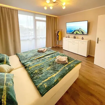 아파트 Grosse 3-zimmer Wohnung, Zentrale Lage. 뮬하임안더루