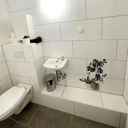 아파트 Grosse 3-zimmer Wohnung, Zentrale Lage. 뮬하임안더루