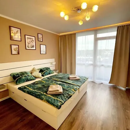 아파트 Grosse 3-zimmer Wohnung, Zentrale Lage.