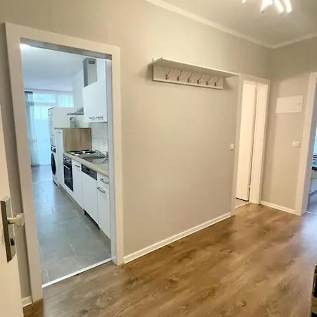 Grosse 3-zimmer Wohnung, Zentrale Lage. * 뮬하임안더루