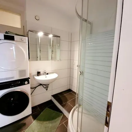 Grosse 3-zimmer Wohnung, Zentrale Lage. *