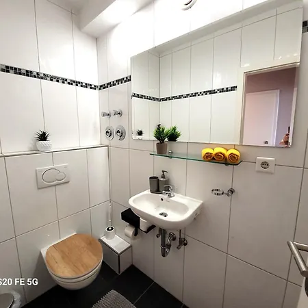 Grosse 3-zimmer Wohnung, Zentrale Lage. Mülheim an der Ruhr
