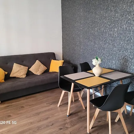 Grosse 3-zimmer Wohnung, Zentrale Lage. *
