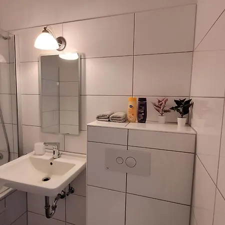 Grosse 3-zimmer Wohnung, Zentrale Lage. Lejlighed