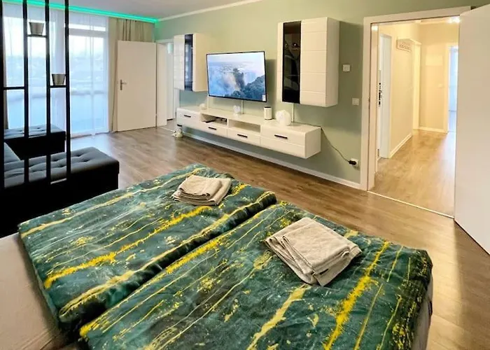 Grosse 3-zimmer Wohnung, Zentrale Lage. *