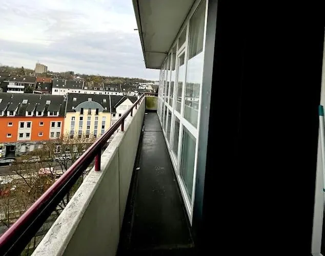 Grosse 3-zimmer Wohnung, Zentrale Lage. Mülheim an der Ruhr