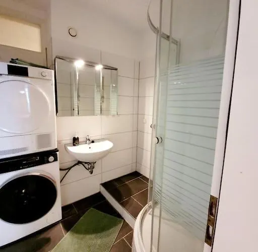 Grosse 3-zimmer Wohnung, Zentrale Lage. *