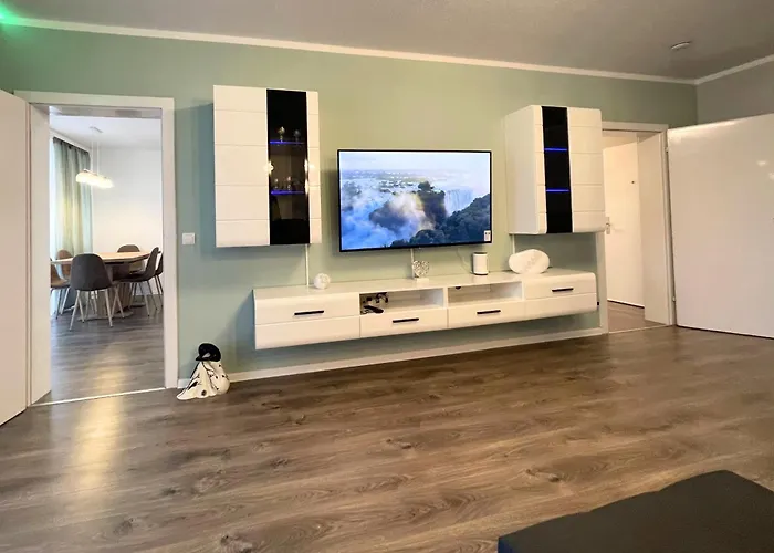 Appartement Grosse 3-zimmer Wohnung, Zentrale Lage. *