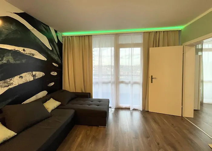 Grosse 3-zimmer Wohnung, Zentrale Lage. *